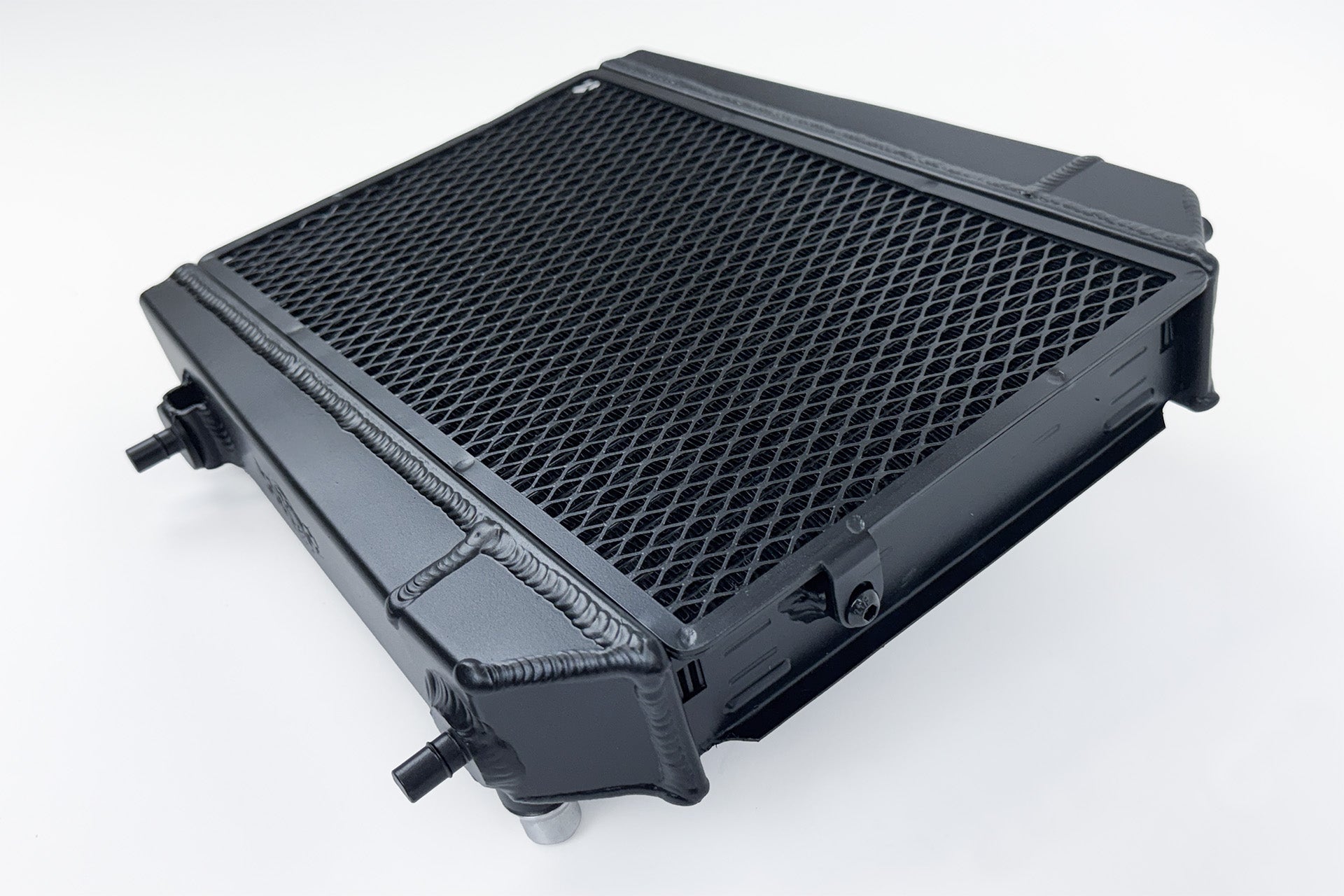 CSF #8321: BMW G8X M3/M4/M2 High-Performance Auxiliary Radiator